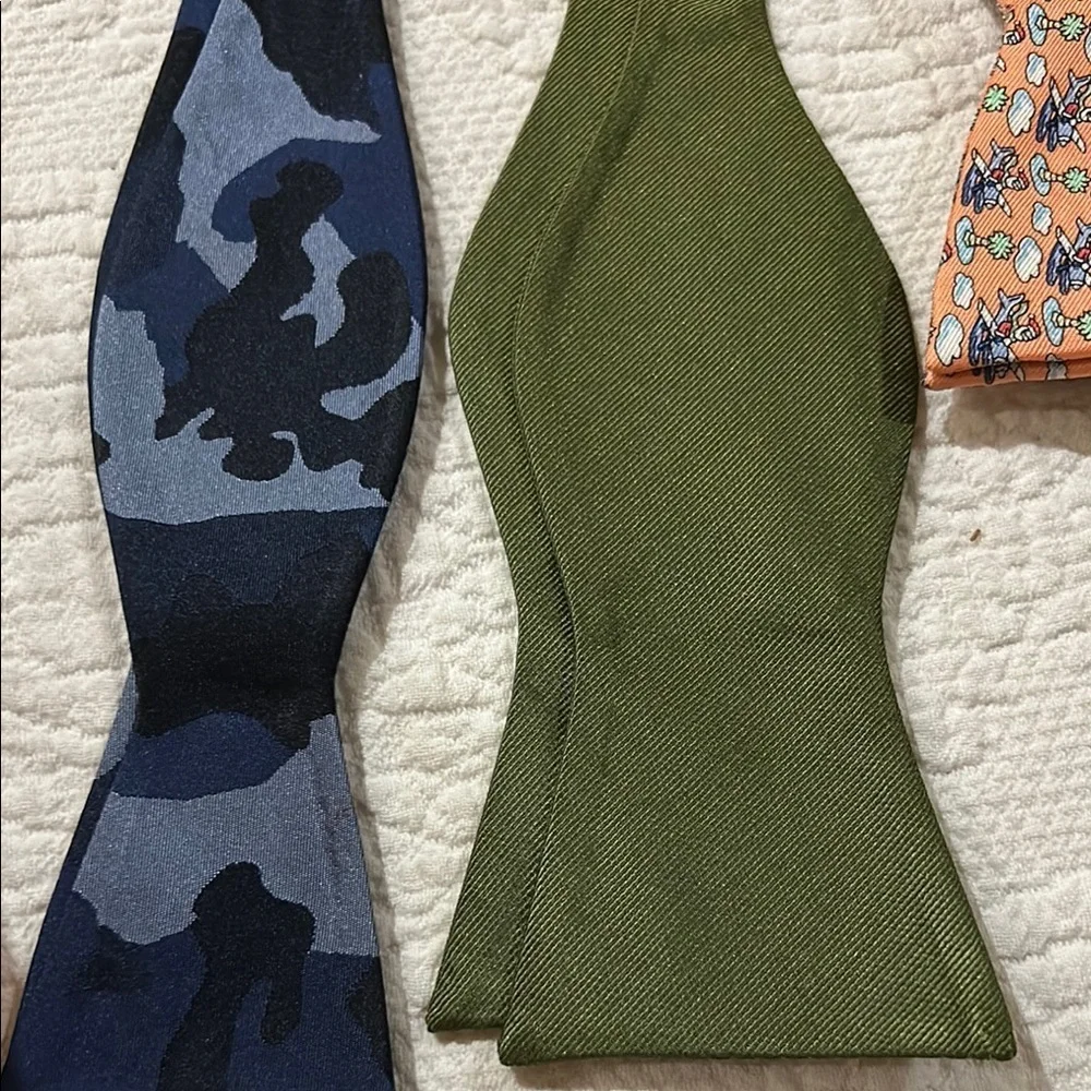 Assorted Men's Silk Ties Collection. 5 ties.